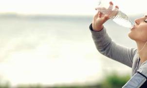 Water drinken na het sporten